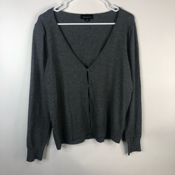 Fortune & Ivy gray charcoal cardigan button down long sleeve v neck size M - Picture 1 of 9